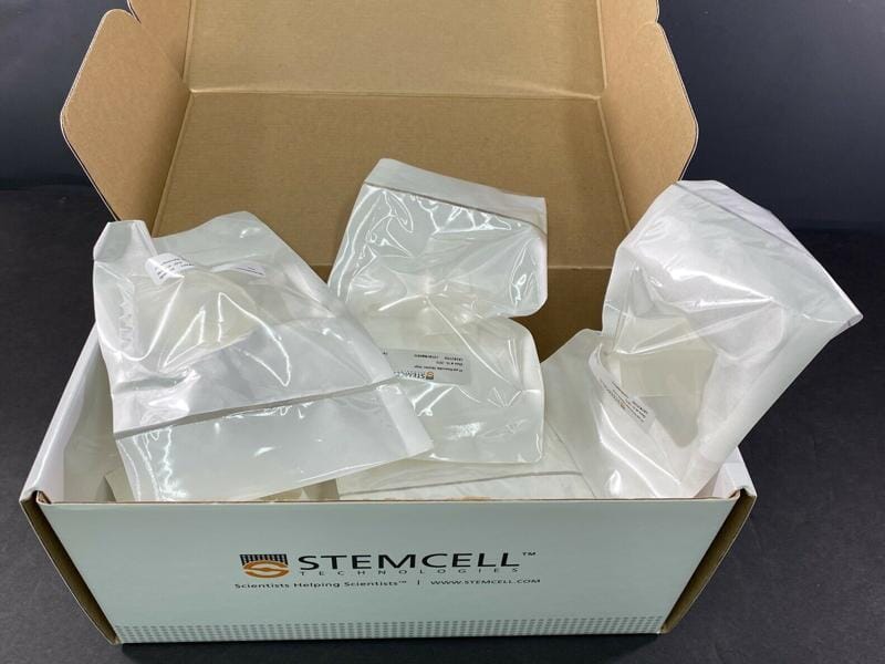 Stemcell 27250 Reversible Strainers Large 37um Box of 12 Individually Sealed
