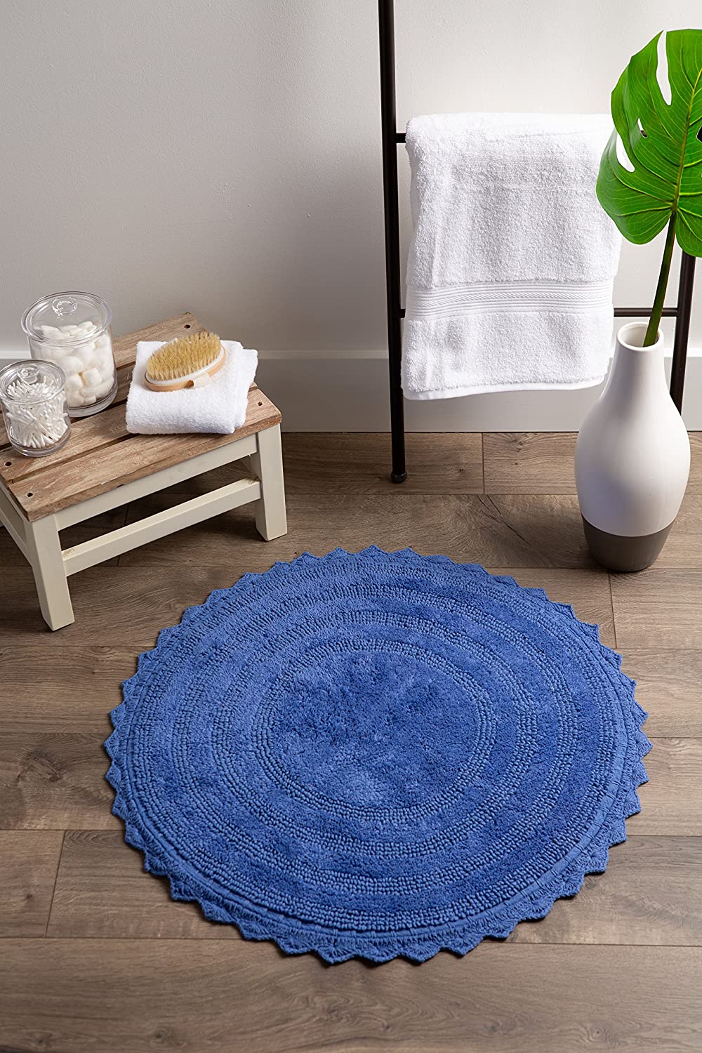 DII Crochet Collection Reversible Bath Mat, Round, 27.5