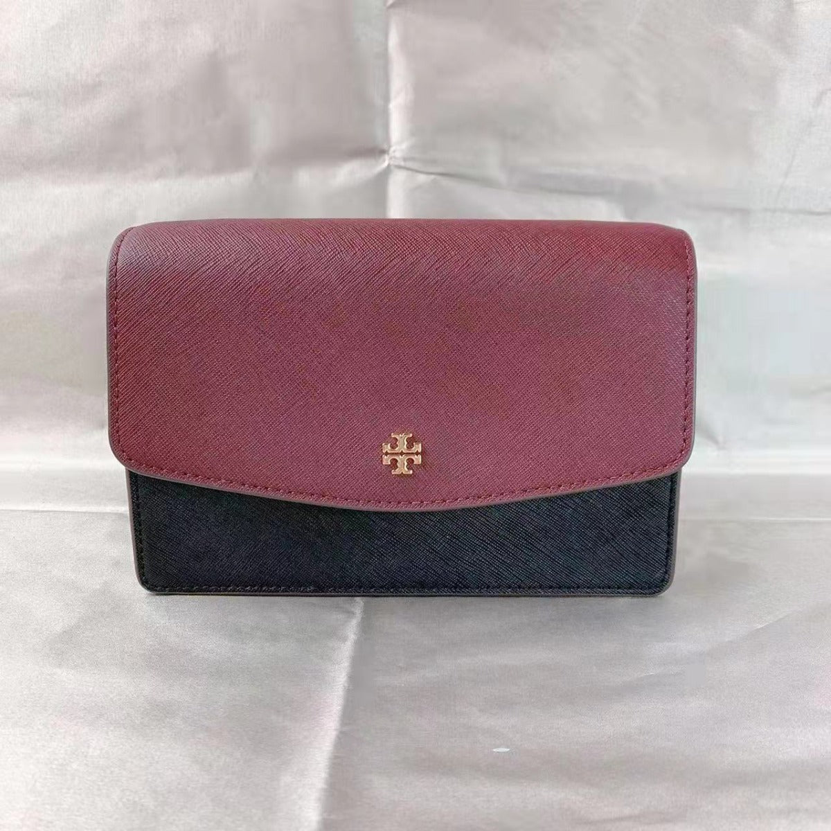 Tory Burch 84744 0821 Emerson Mini Shoulder Bag In Claret Black