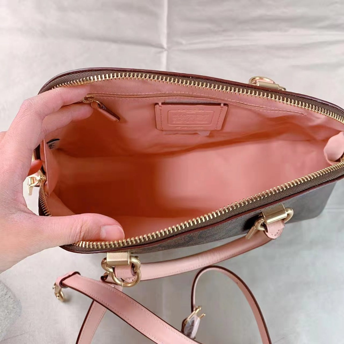 COACH 2558 KATY SATCHEL IN SIGNATURE CANVAS GOLD/BROWN SHELL PINK