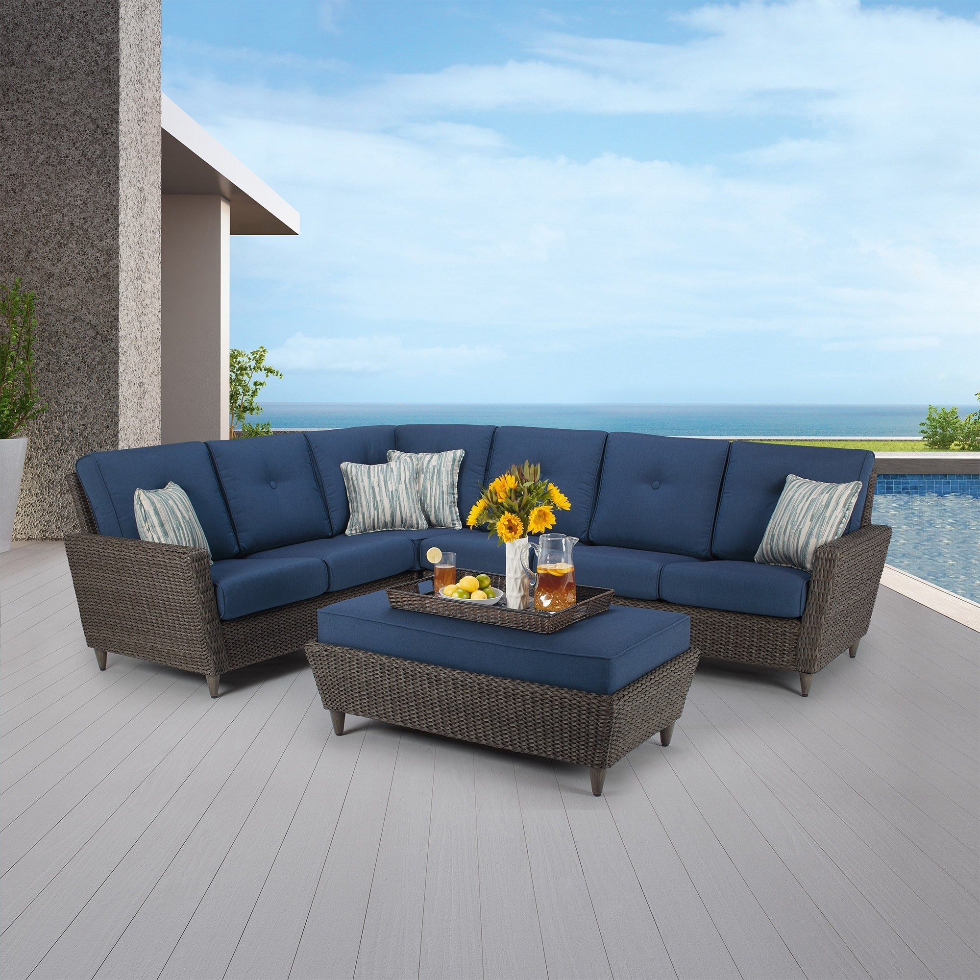 Crestview 5-piece Woven Outdoor Patio Sectional Set