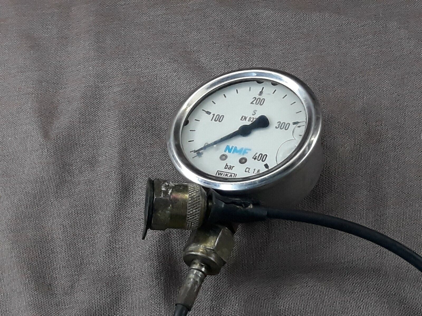 Wika NMF Pressure Gauge 0-400 Bar