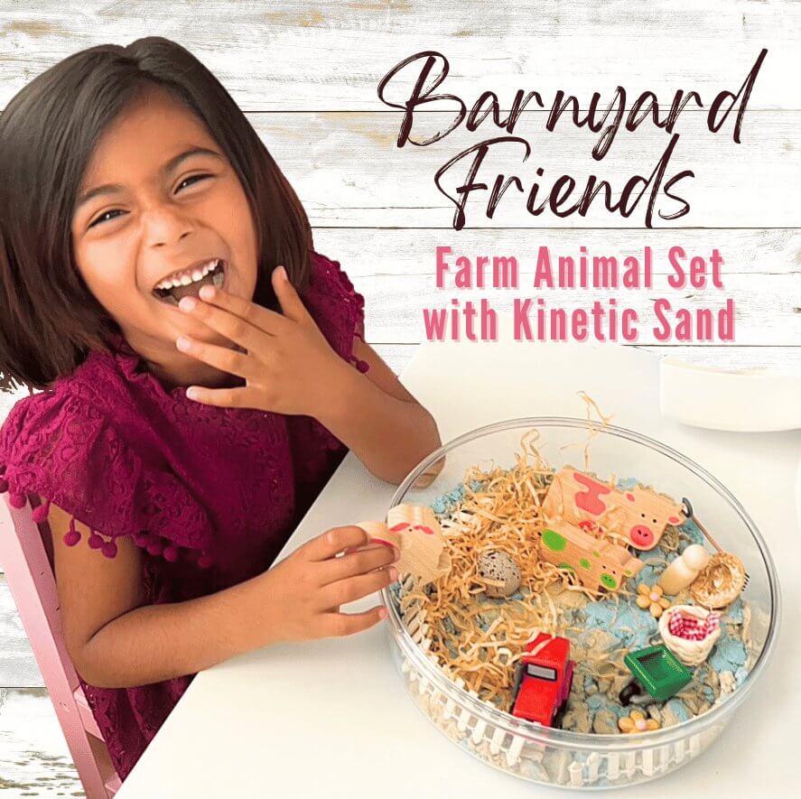 Barnyard Friends, Farm Animal Set with Kinetic Sand