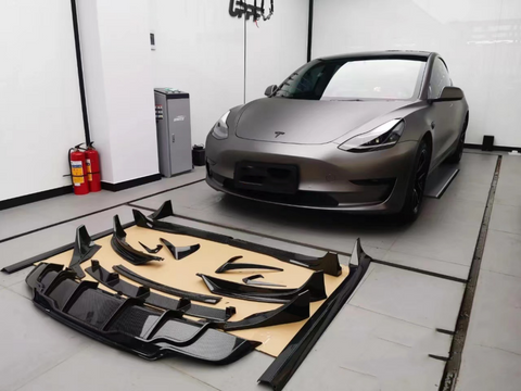 Accessori in fibra di carbonio Tesla