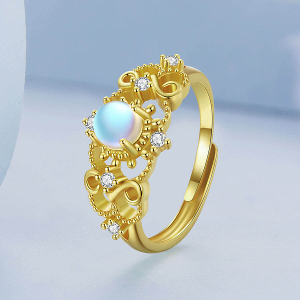 VINTAGE EUROPEAN BAROQUE STYLE GOLD VERMEIL RING