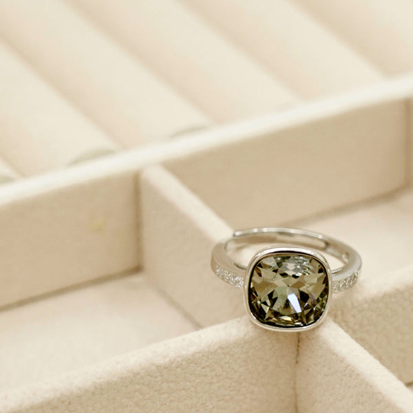SOLITAIRE COLOR CRYSTAL GOLD VERMEIL RING