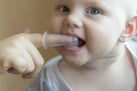Brush baby Tongue