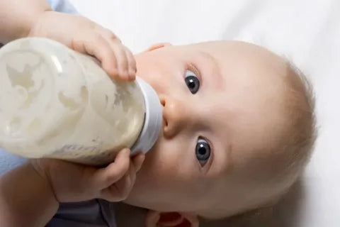 baby drink milk