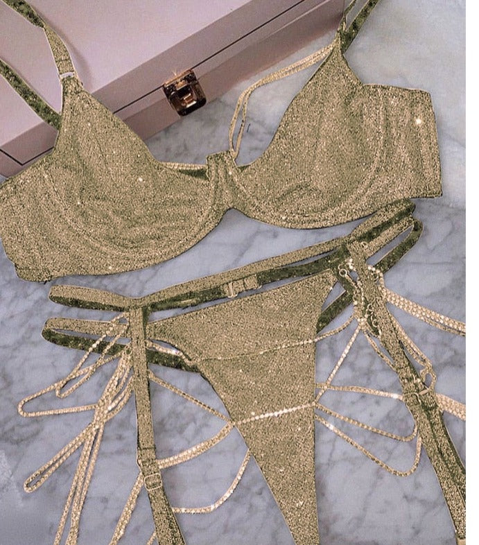 Sparkling Rhinestone Bra and Panty Set with Chain Detail