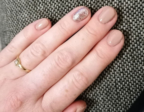 chrome pink nails