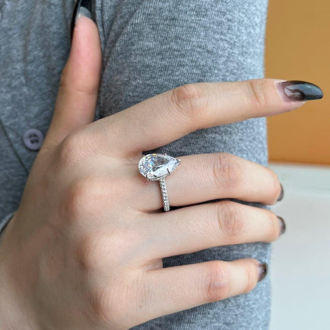 Elegant 925 Sterling Silver Water Drop Pear-Shaped Zircon Ring1