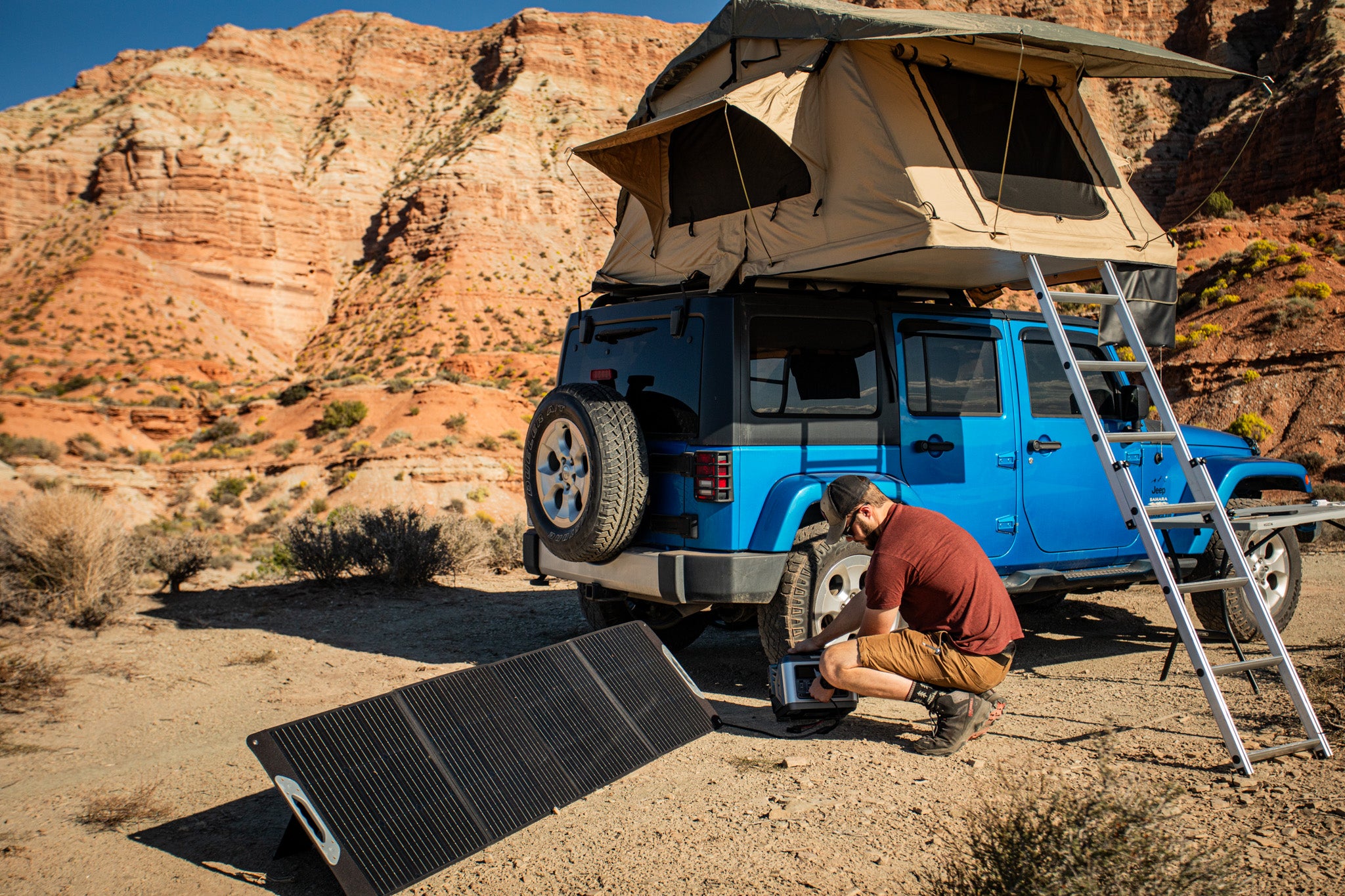 POWEREPUBLIC 200W Portable Solar Panel For Camping