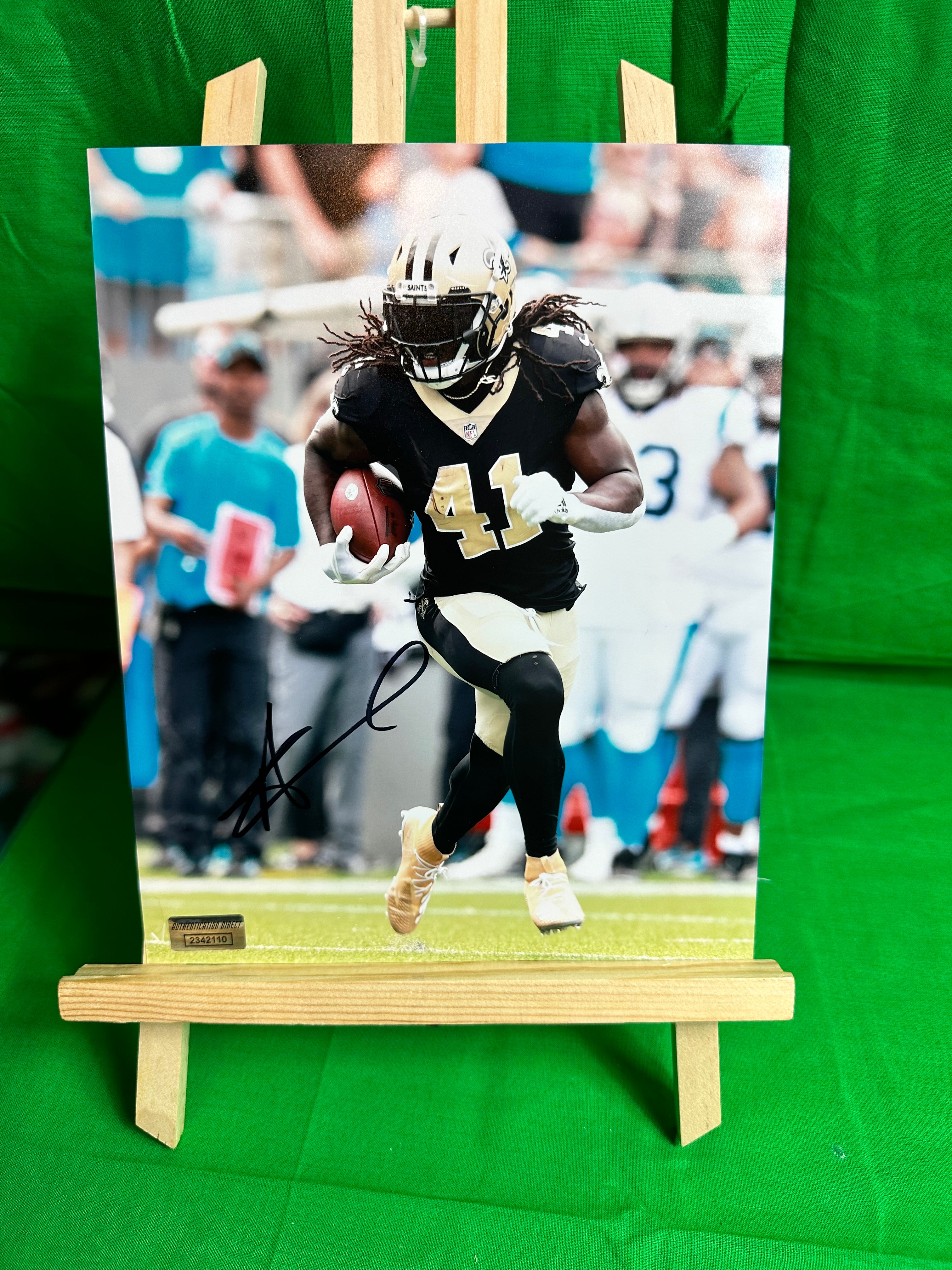 Alvin Kamara Hand Signed New Orleans Saints 8x10 Photo w/COA