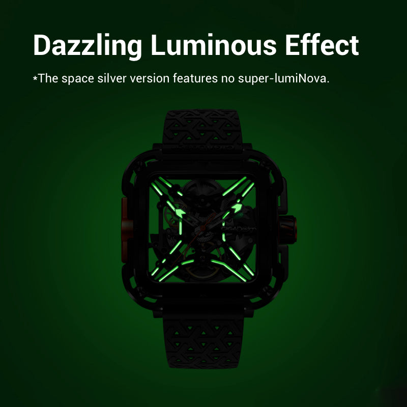 Dazzling Luminous Effect *The space silver version features no super-lumiNova.
