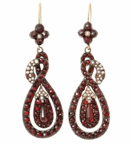 Serpentine earrings, mid-19th century