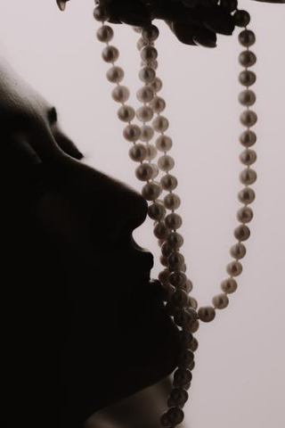 Angela Q-pearl-rope-necklace