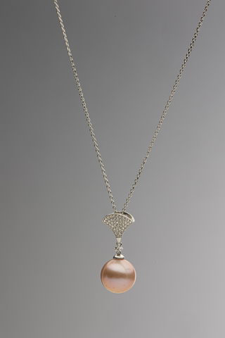 Angela Q-pearl-rope-necklace
