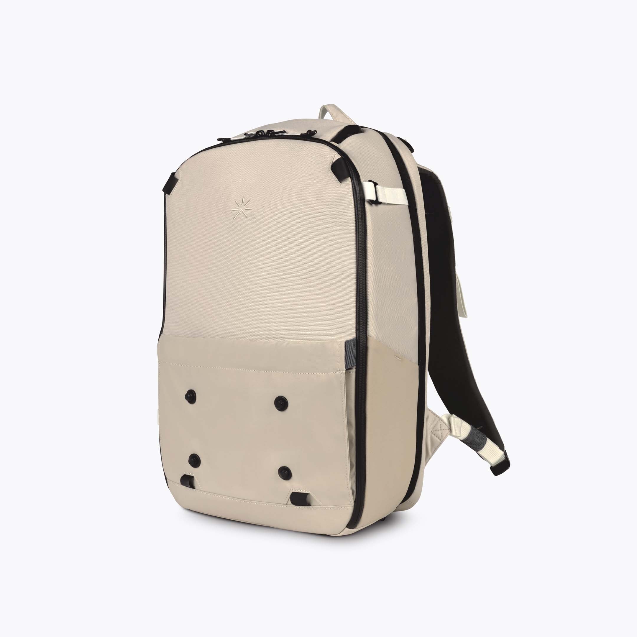 Hive Backpack Walnut Sand + Wardrobe + Smart Packing Cube 12L Walnut Sand + FidLock? Toiletry Walnut Sand + FidLock? Pouch Walnut Sand