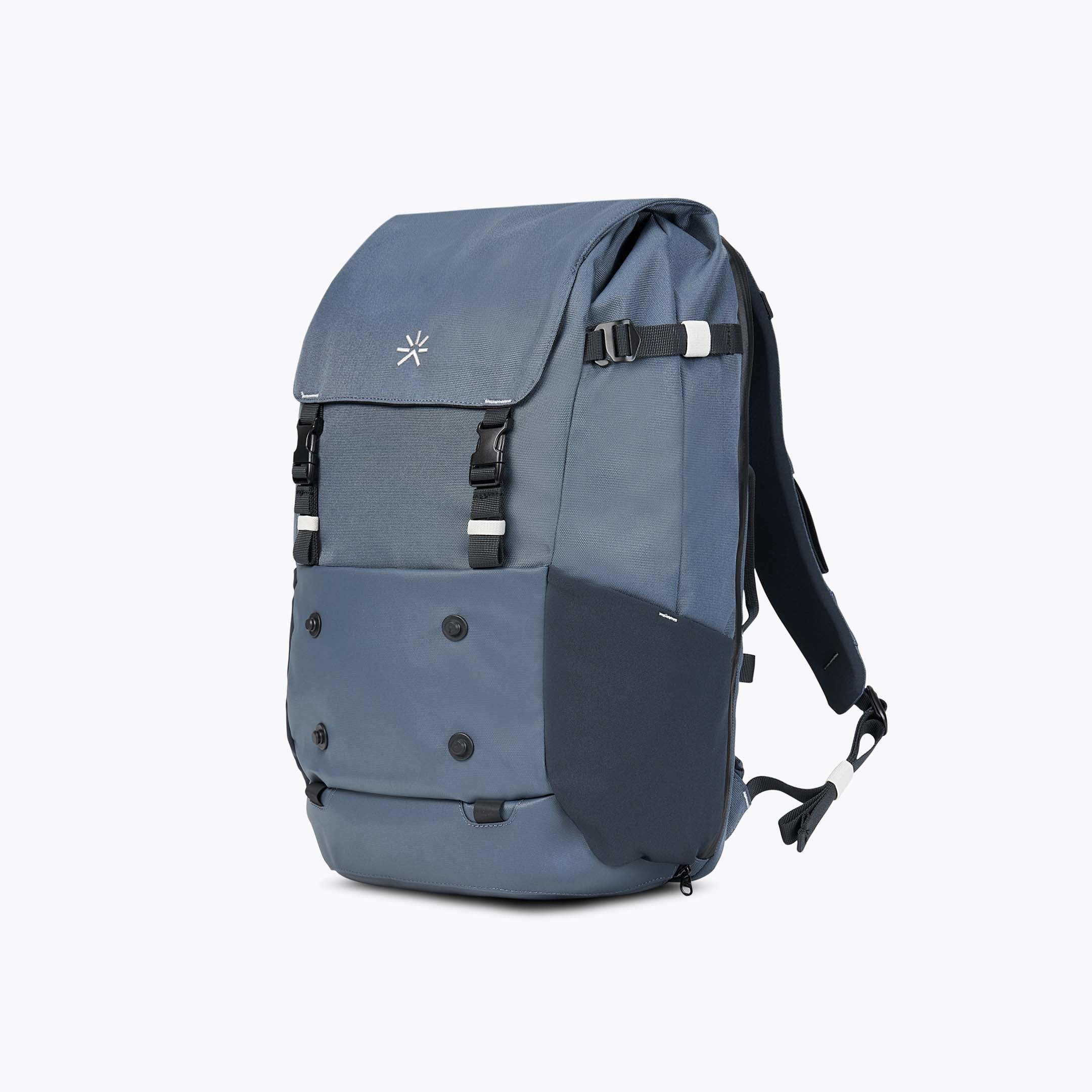 Shell Backpack Orion Blue + Wardrobe + FidLock? Toiletry Orion Blue + Camera Cube
