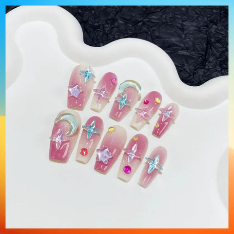 Presse faite à la main 5D sur les ongles avec des faux ongles de conception de strass d’étoiles de lune