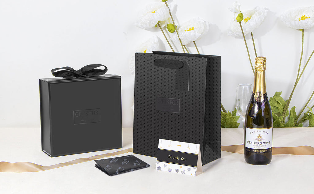 schwarze, luxuriöse, moderne Papier-Geschenktüte