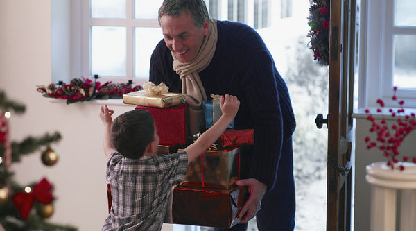 Britons-like-to-pack-present-with-high-end-gift-package