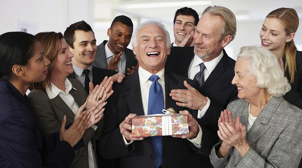 proper-gift-can-promote-business-cooperation