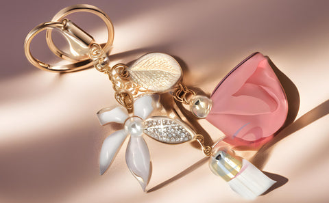 Main view of the Pink and White Rhinestone Flower Tassel Keychain