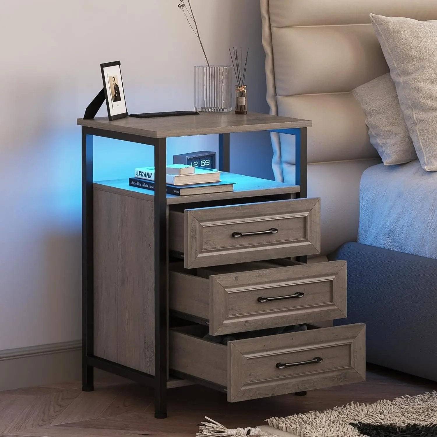 Modern Bedside Tables Nightstands Set of 2 with Charging Station