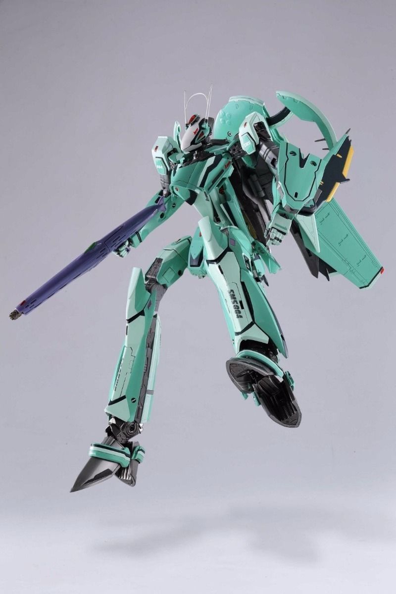 DX CHOGOKIN Macross F RVF-25 MESSIAH VALKYRIE LUCA CUSTOM RENEWAL Ver BANDAI