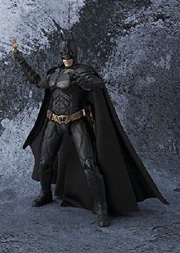 S.H.Figuarts BATMAN The Dark Knight Action Figure BANDAI NEW from Japan F/S