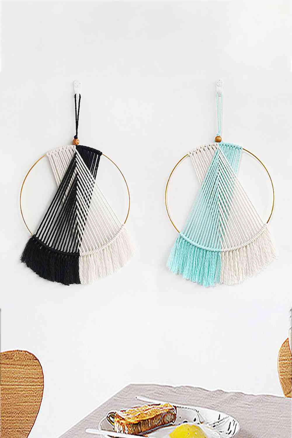 Contrast Fringe Round Macrame Wall Hanging