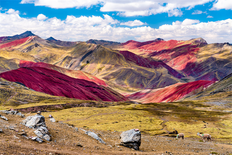 La montagne Ades - Montagne arc-en-ciel - Paysage montagneux coloré - Téléchargement gratuit en PNG/PSD/JPG