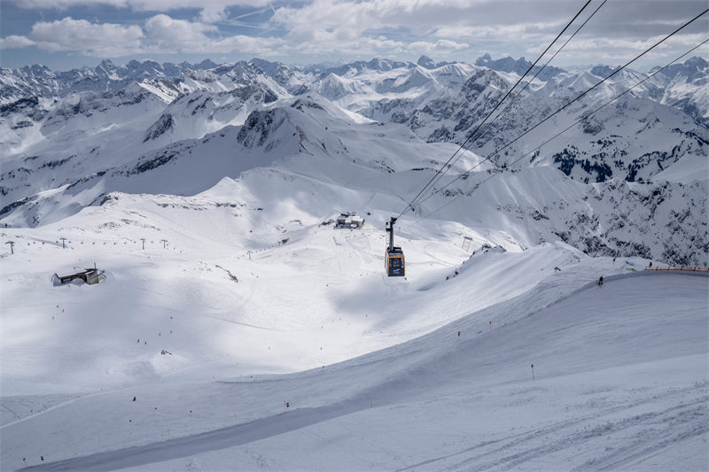 Paysage des Alpes enneigées en Europe - Randonnée en montagne, ski, téléphérique, vacances d'hiver - Téléchargement gratuit en PNG/PSD/JPG