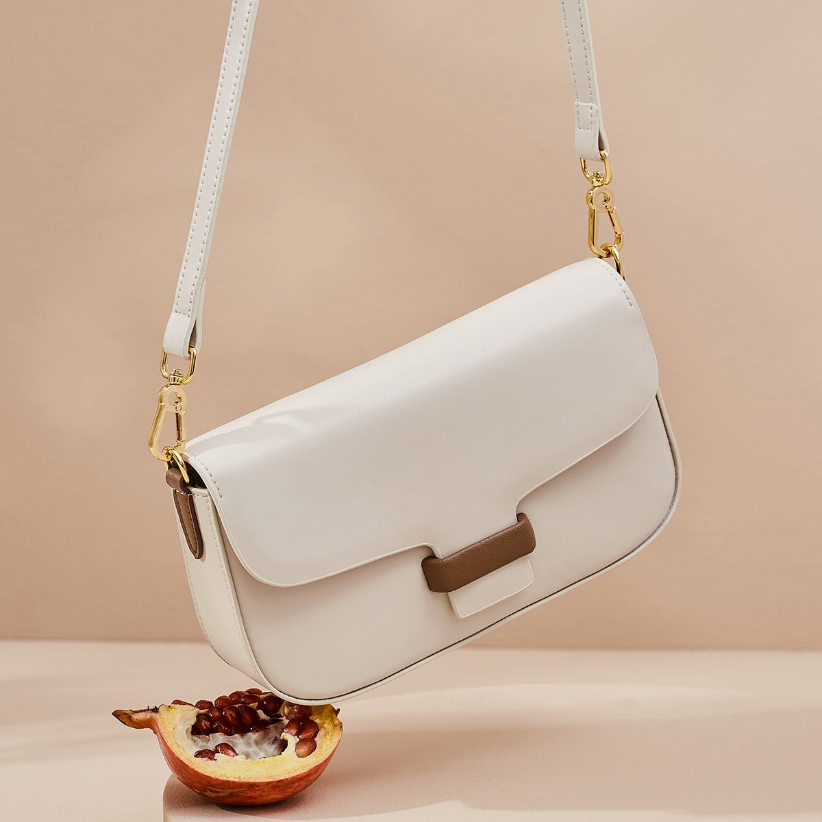 Chic Ivory Harlow Shoulder Bag