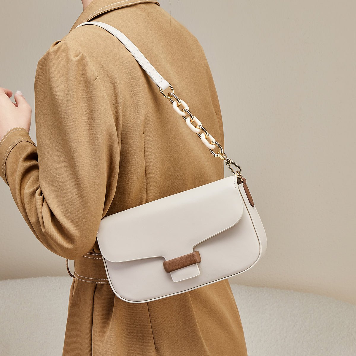 Chic Ivory Harlow Shoulder Bag