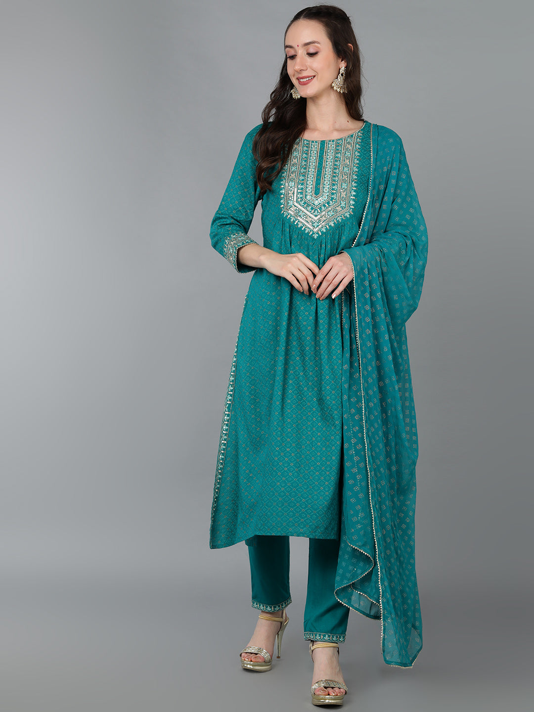 Ahika Women Viscose Rayon Yoke Design Kurta