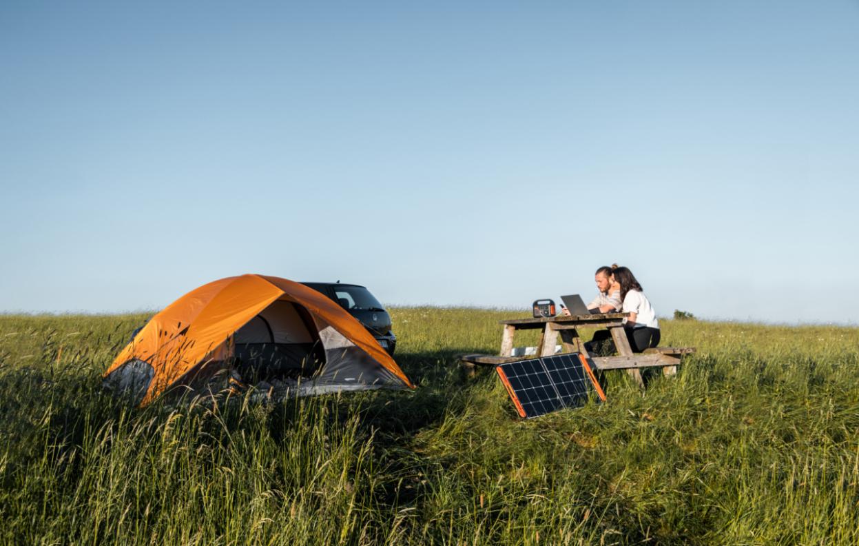 Station électrique portable pour randonneurs