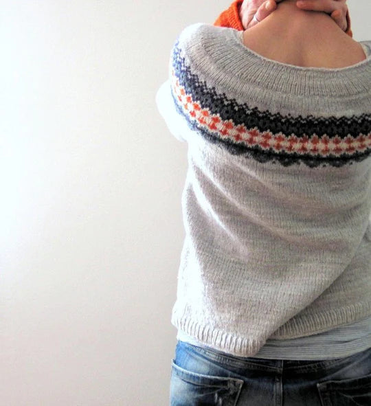 Elle&Vire? - Gray Sweater Boho Style