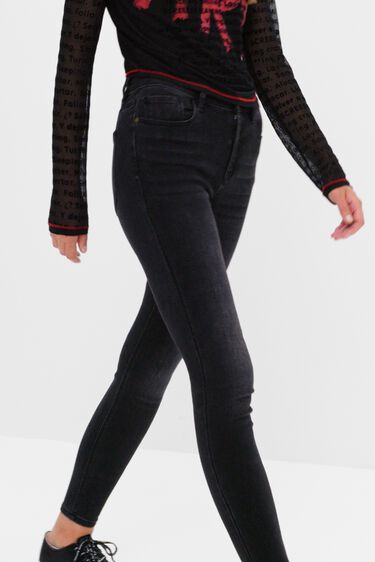 Skinny ankle-grazer jeans