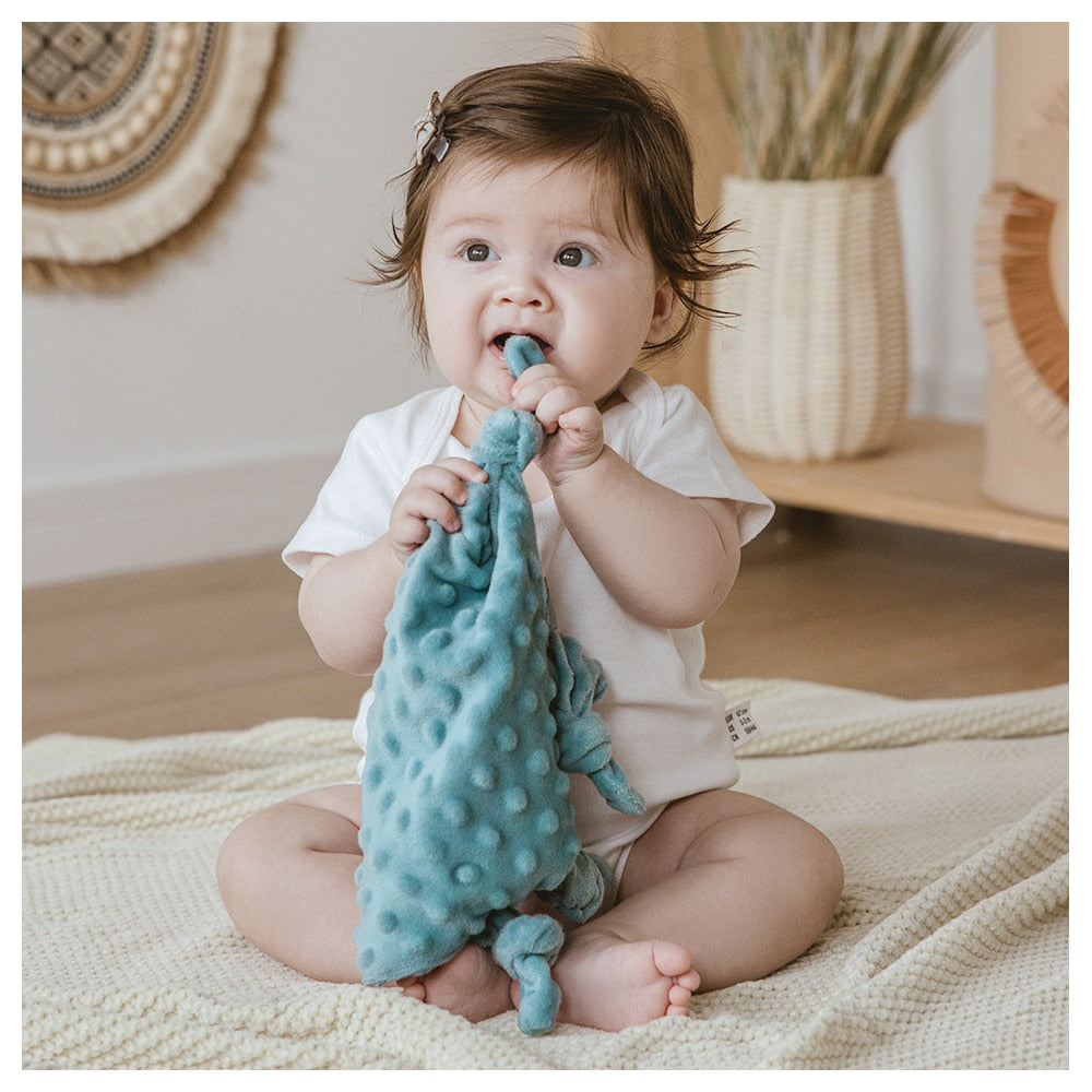 Infant Saliva Towel: A Must-Have for Teething Babies