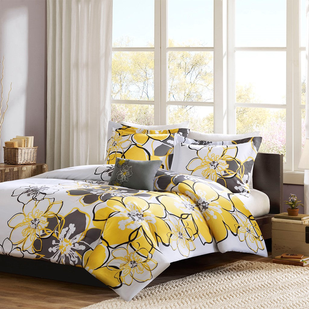Allison Comforter Set - Yellow - Full Size / Queen Size