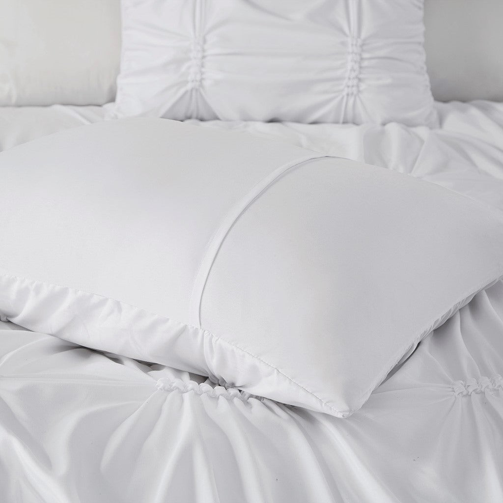 Benny Comforter Set - White - Full Size / Queen Size