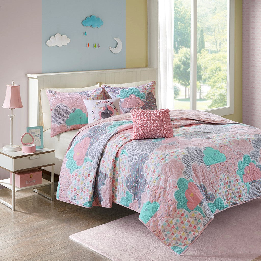 Cloud Reversible Cotton Quilt Set with Throw Pillows - Pink - Full Size / Queen Size