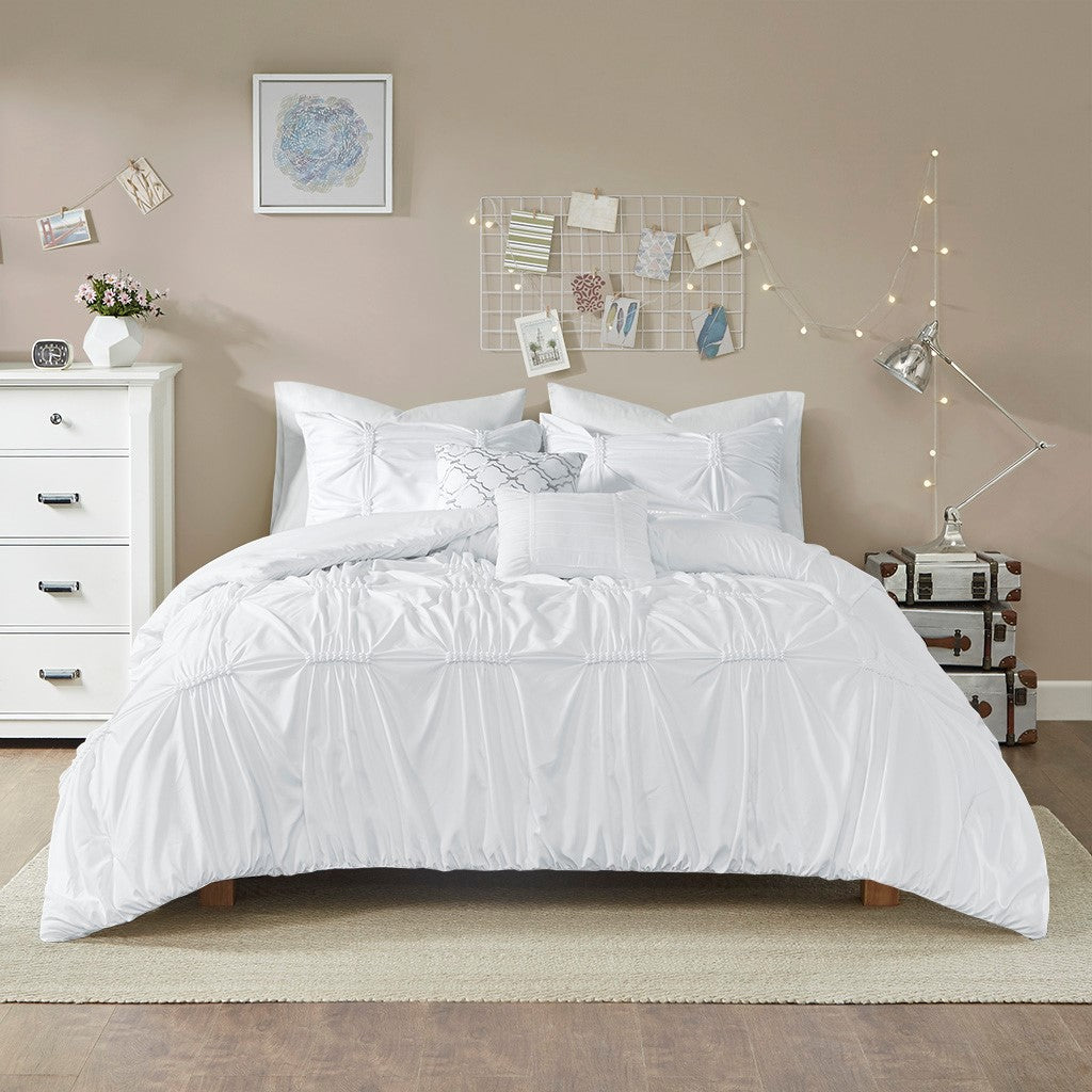 Benny Comforter Set - White - Full Size / Queen Size