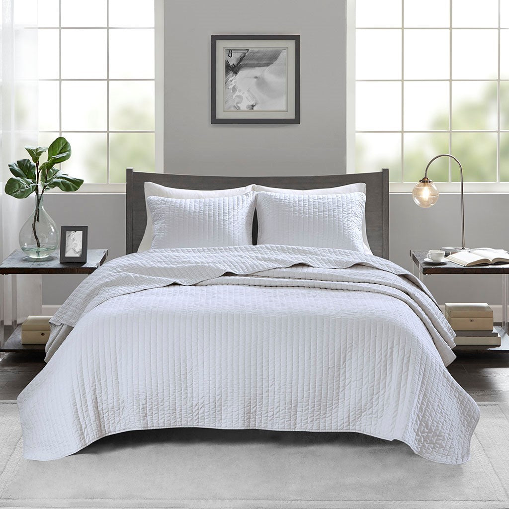 Keaton 3 Piece Quilt Set - White  - King Size / Cal King Size