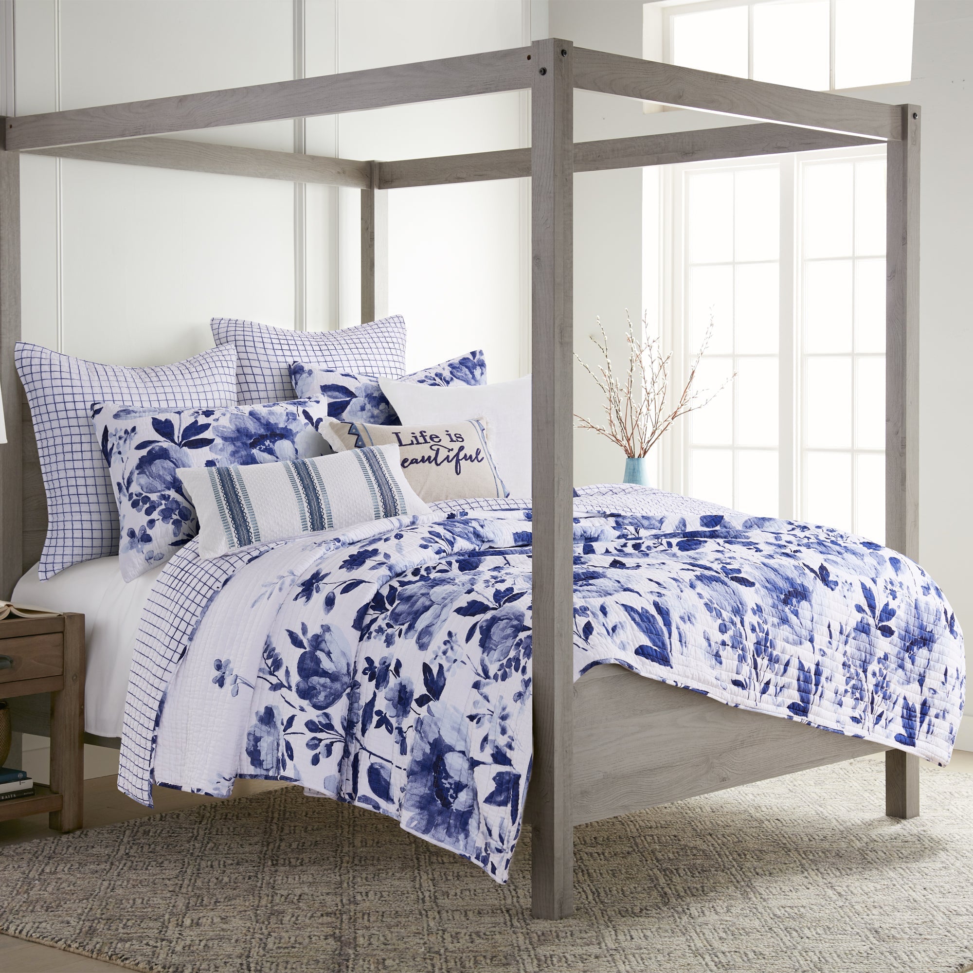 Riella Garden Quilt Set