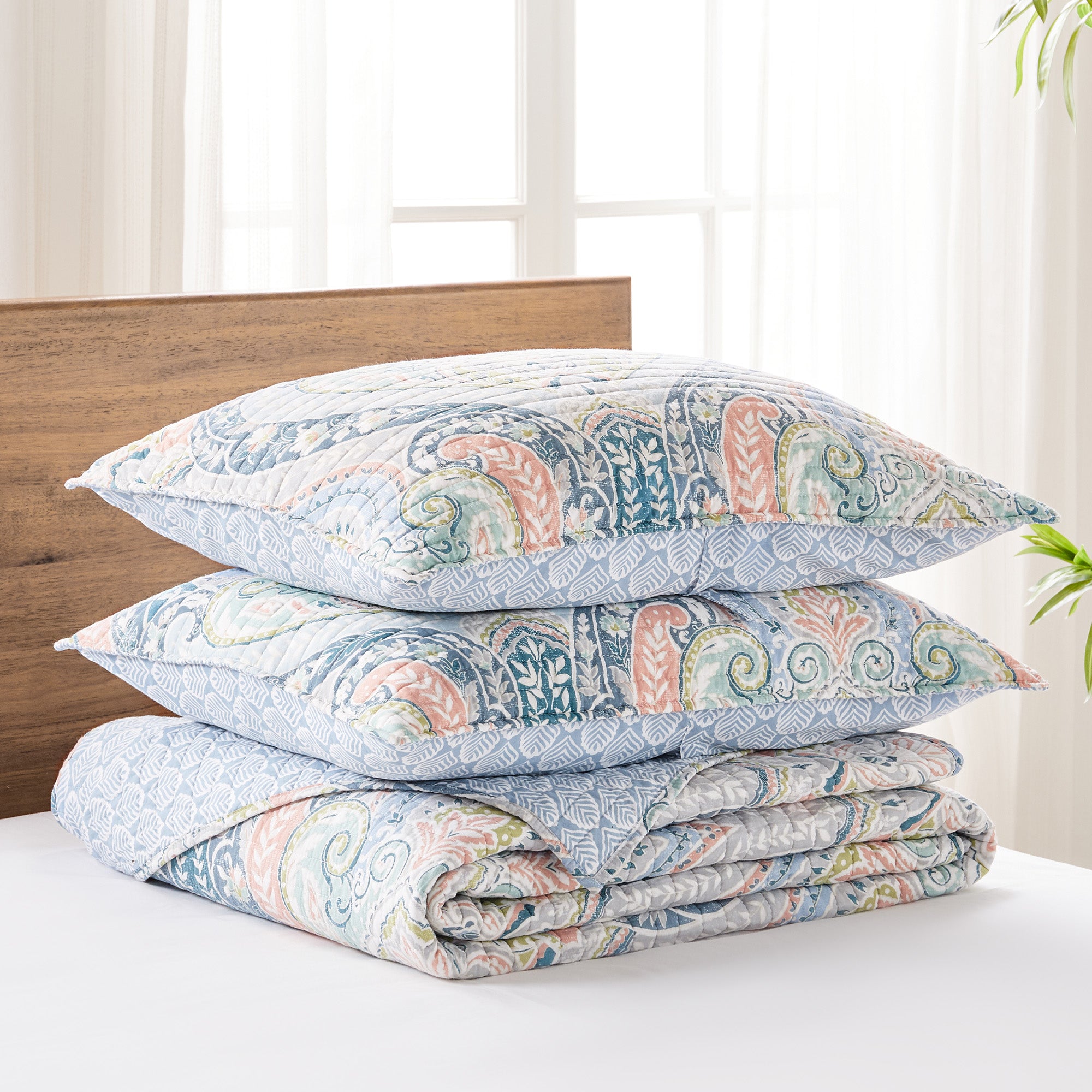 Nadita Quilt Set