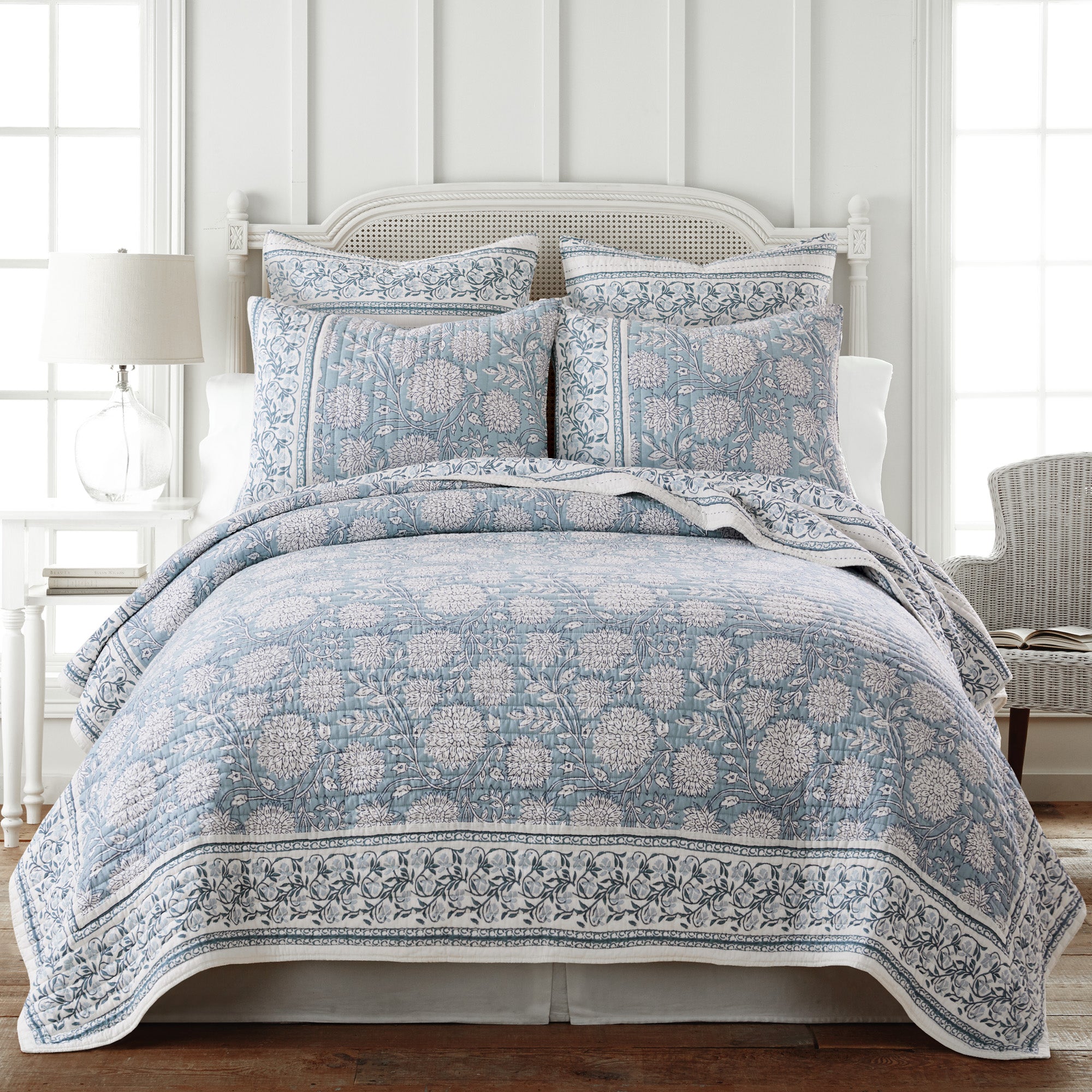 Adare Blue Quilt Set