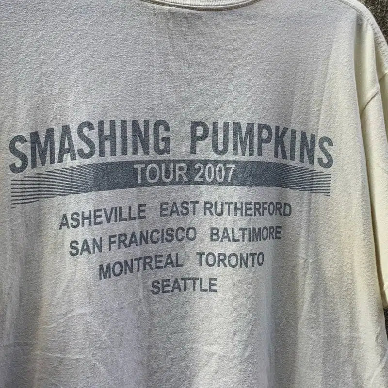 Vintage Sm@shing Pumpkins Statue Tee